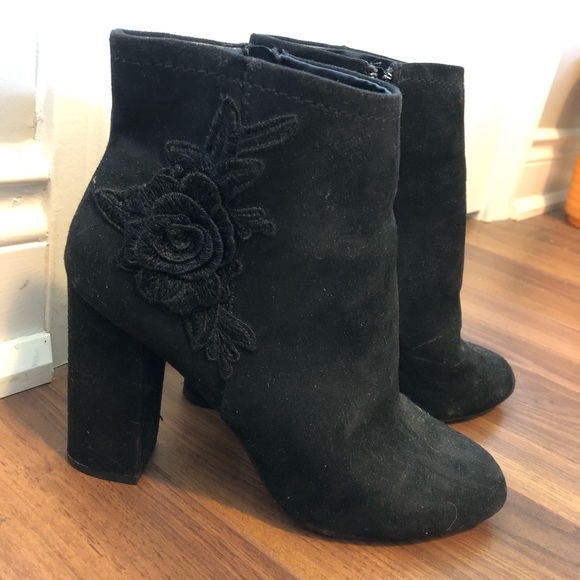 ✨CALL IT SPRING✨ Size 8 - Women’s Embroidered Boot - Picture 2 of 6
